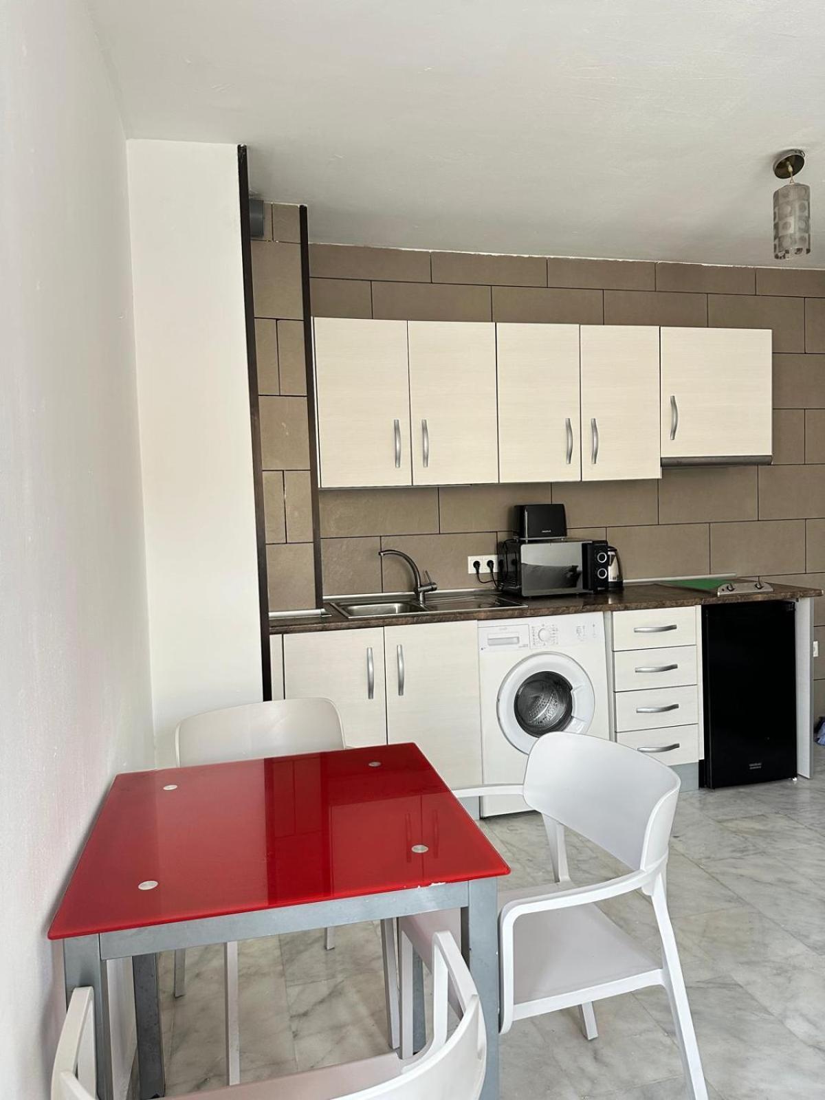 Apartamentos Playa Huelin 马拉加 外观 照片